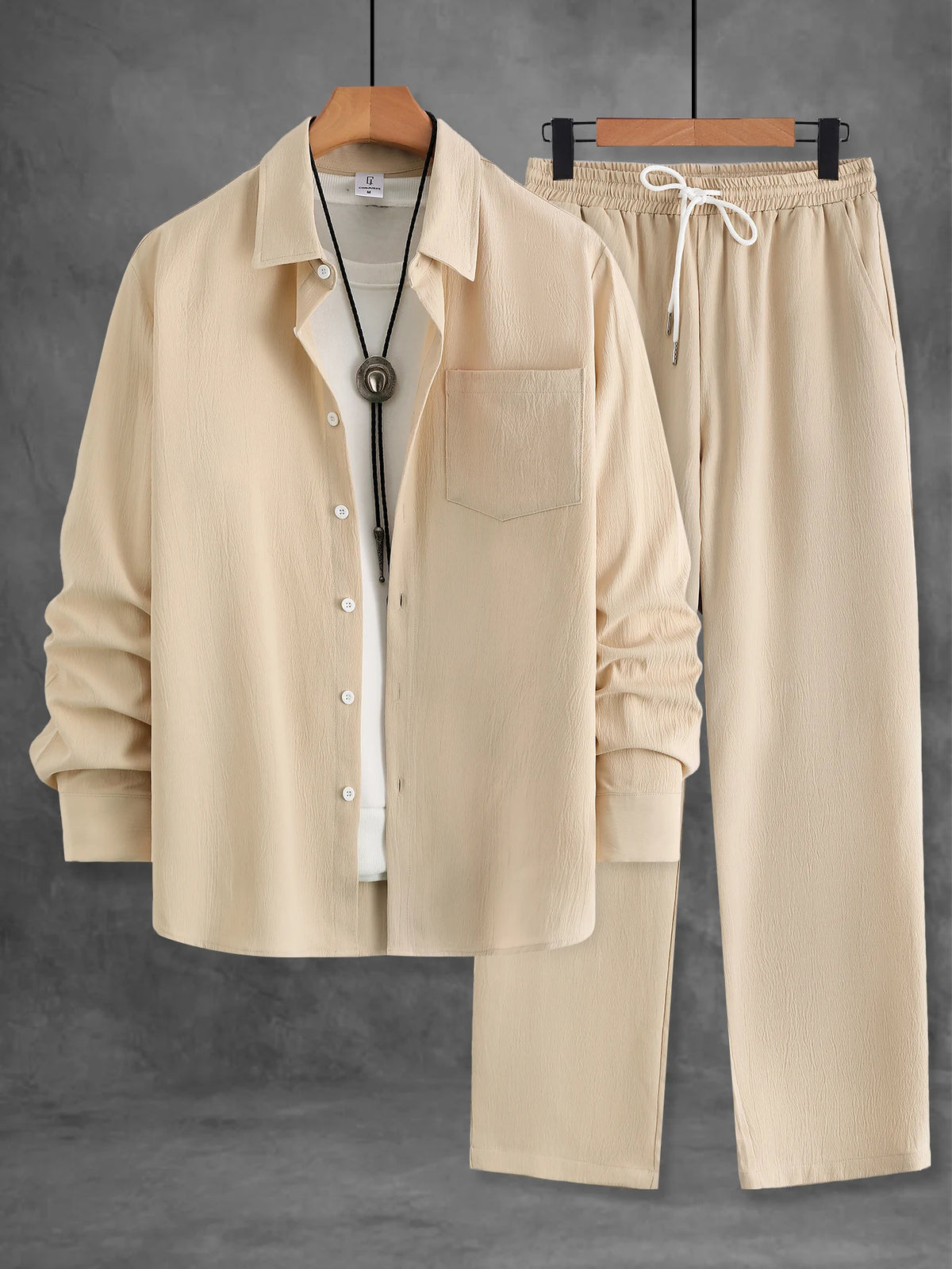 MenMatching Set "Textured Outfits, Beige Lapel Shirt & Drawstring Pants Set"