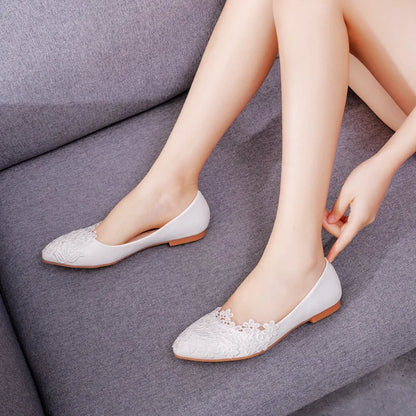 XIHAHA Large Size Flat Lace Wedding Shoes Pointed Toe Casual Flat Fashion White Lace Bridesmaid Shoe Lightweight White Shoes