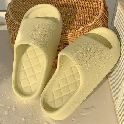 White Thick Platform Cloud Slippers Women Lightweight Soft Sole EVA Home Slides Woman Summer Comfort Non Slip Beach Flip Flops